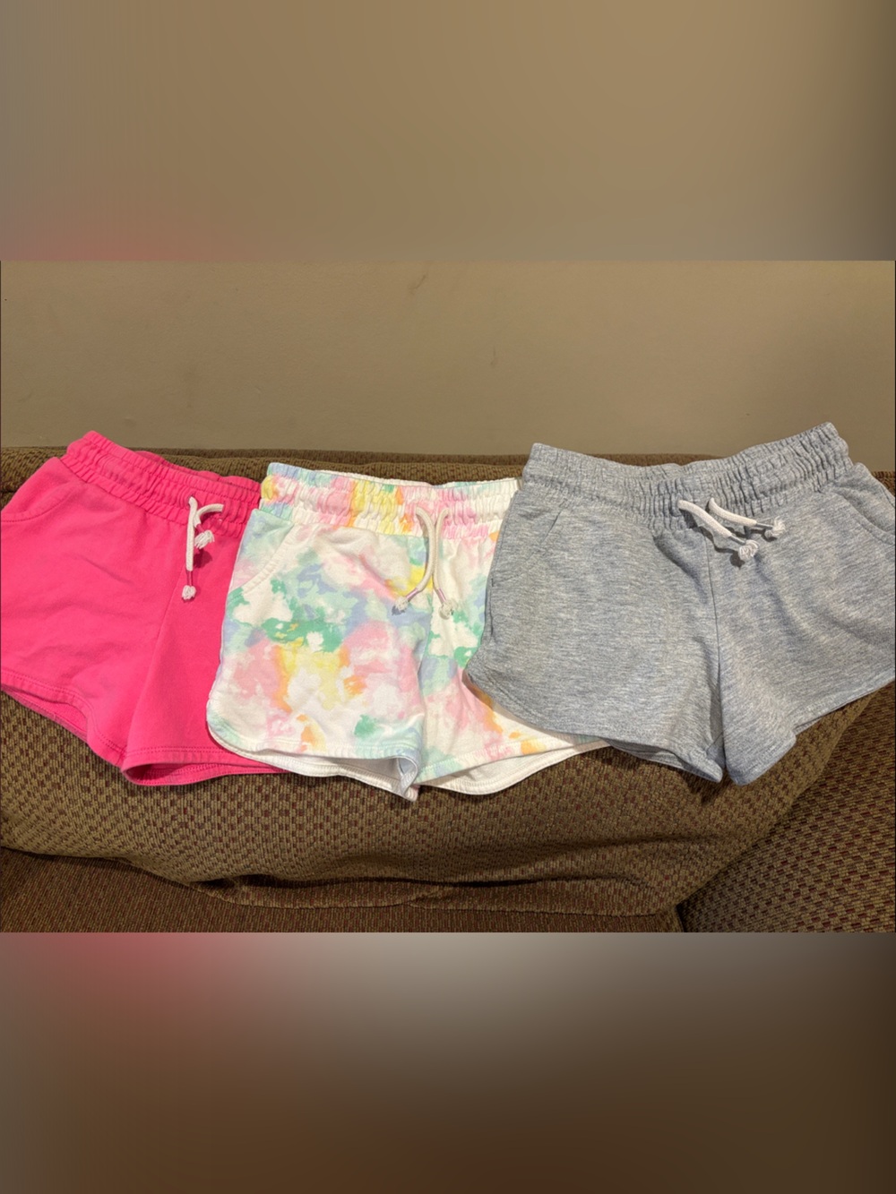 Cat & Jack Girls' 3-Pack Knit Shorts — Hot Pink, Tie-Dye & Light Gray